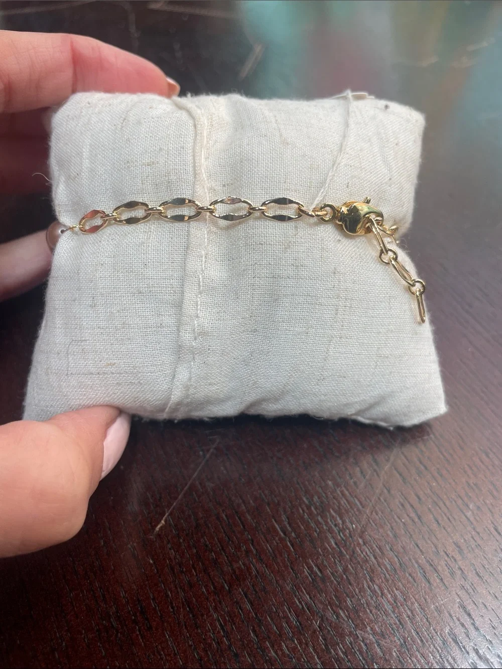 Baroque Pearl Link Bracelet in Multi-Tone Pearlescent with Gold plated chain